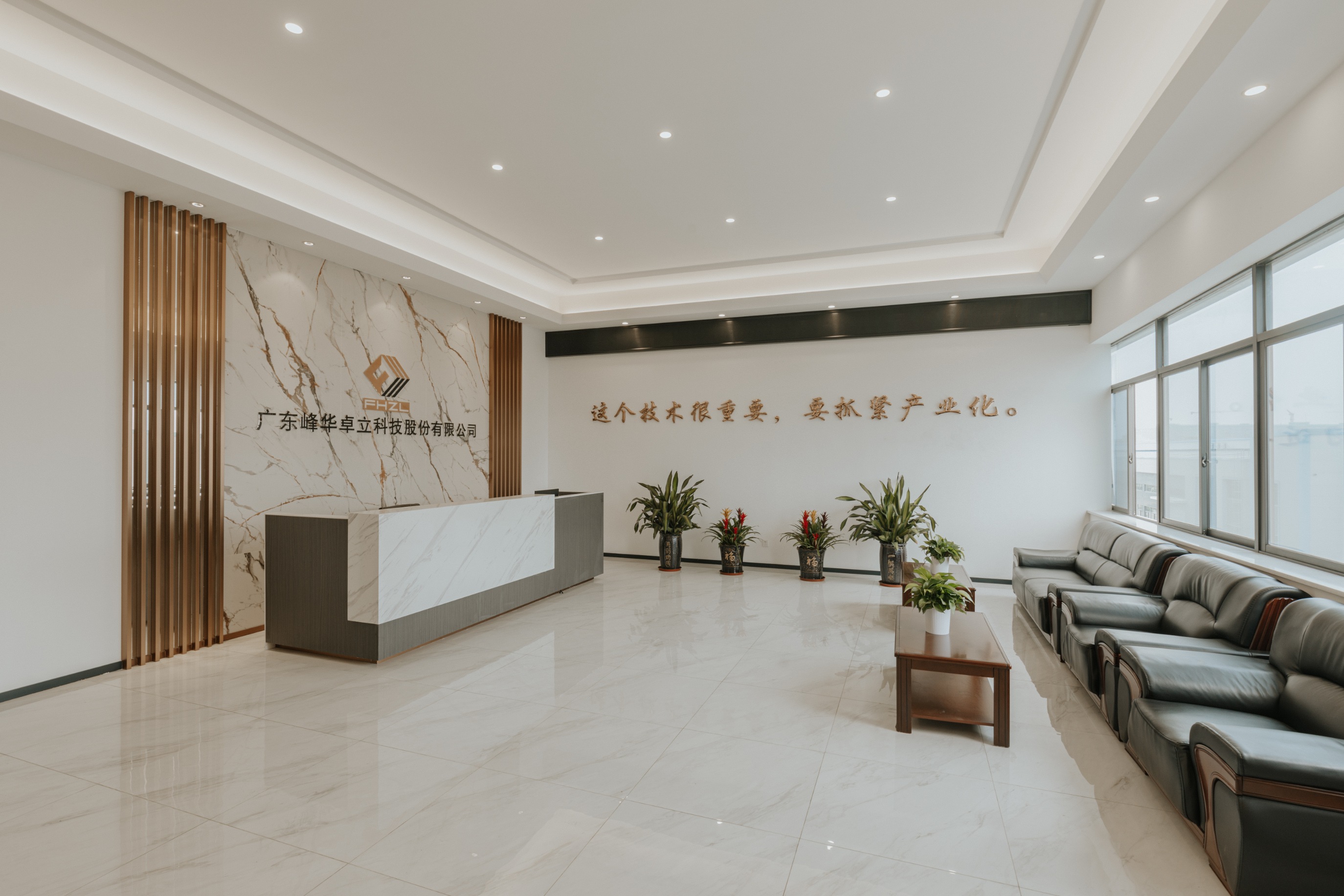 工業(yè)級3D打印機(jī)到底多牛？從原理到選型，一篇看懂企業(yè)如何降本增效！